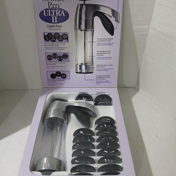 Wilton Cookie Pro Ultra II cookie press set 19 discs. - Picture 5 of 7